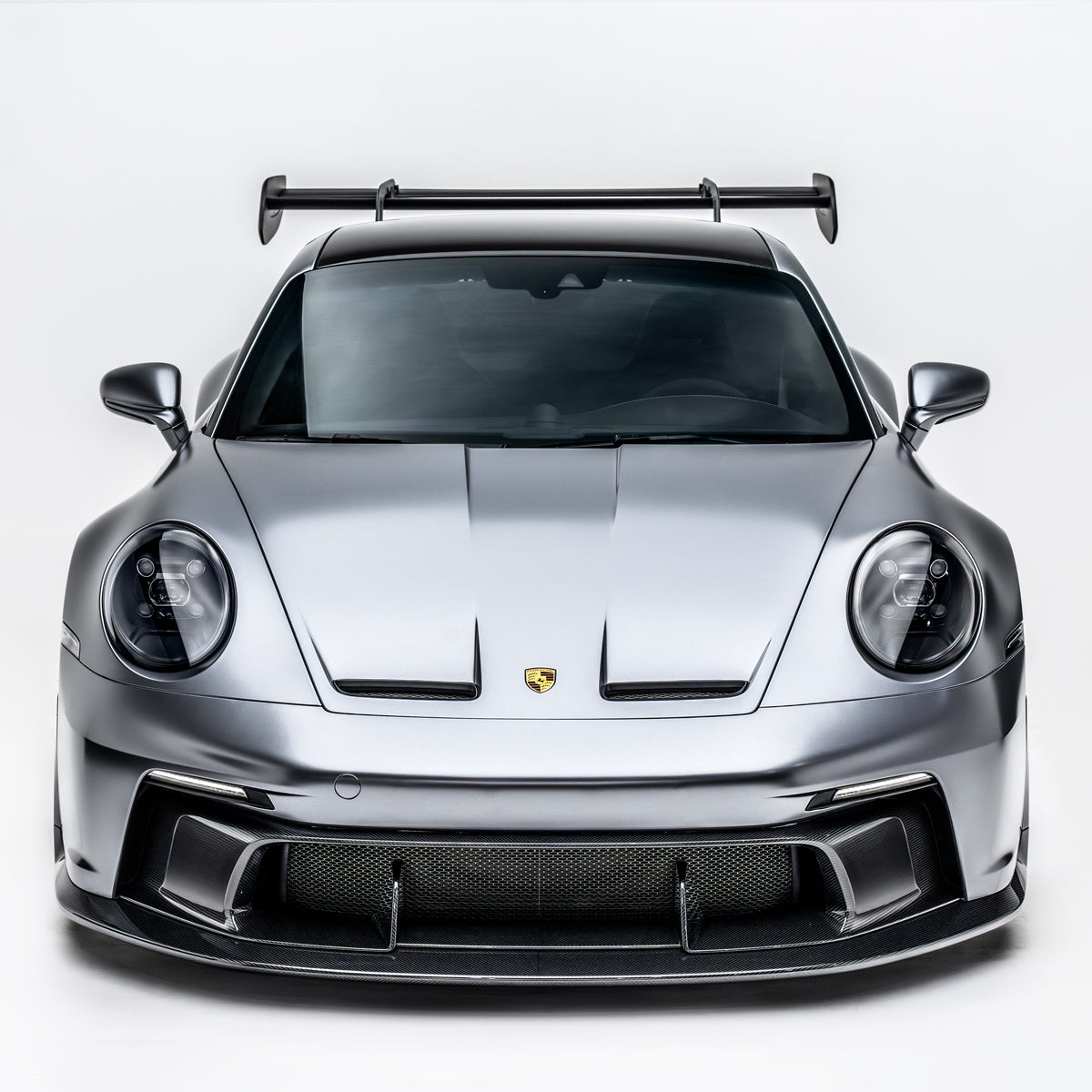 Añadido delantero ADRO para Porsche 992.1 GT3