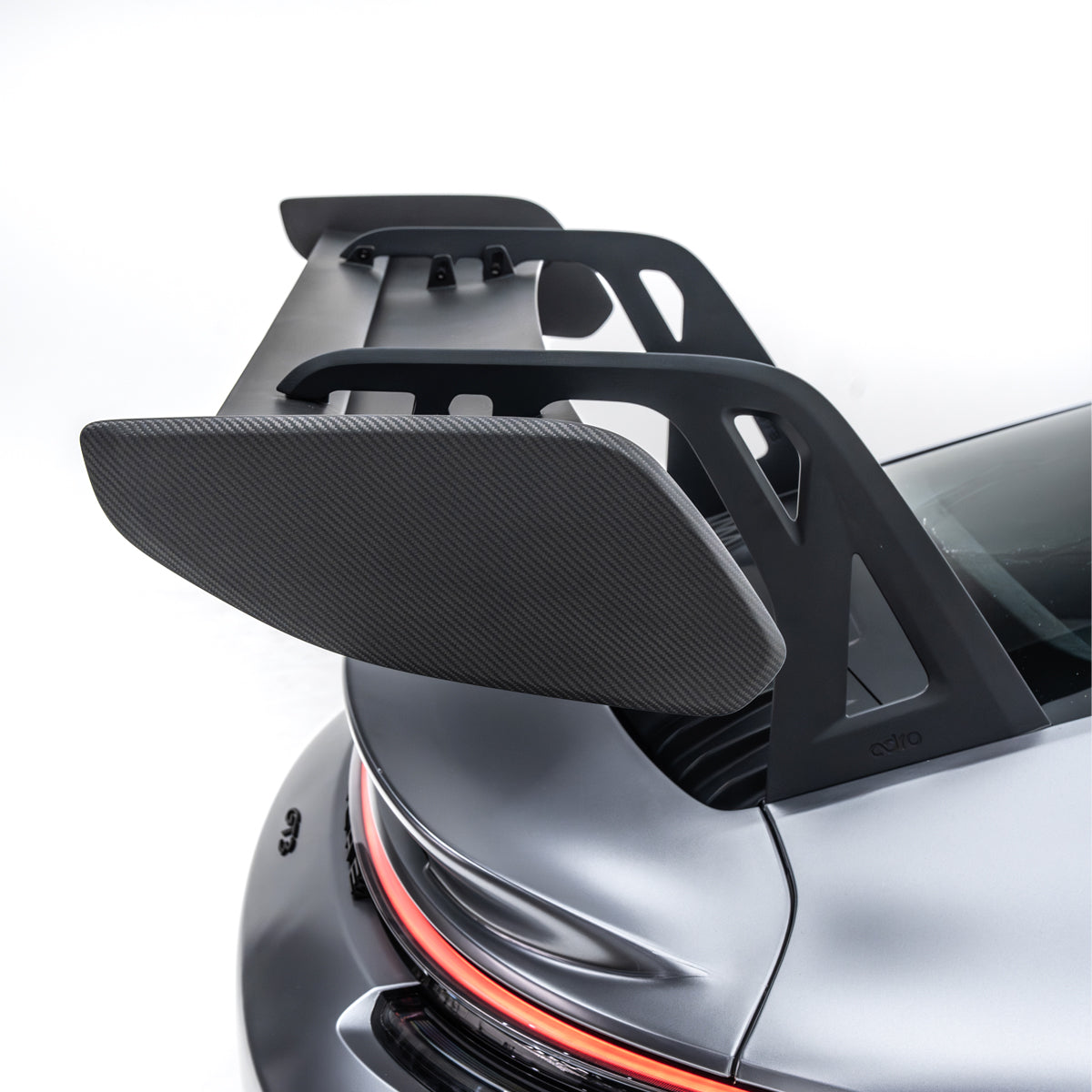 Alerón AT-P ADRO para Porsche 992.1 GT3