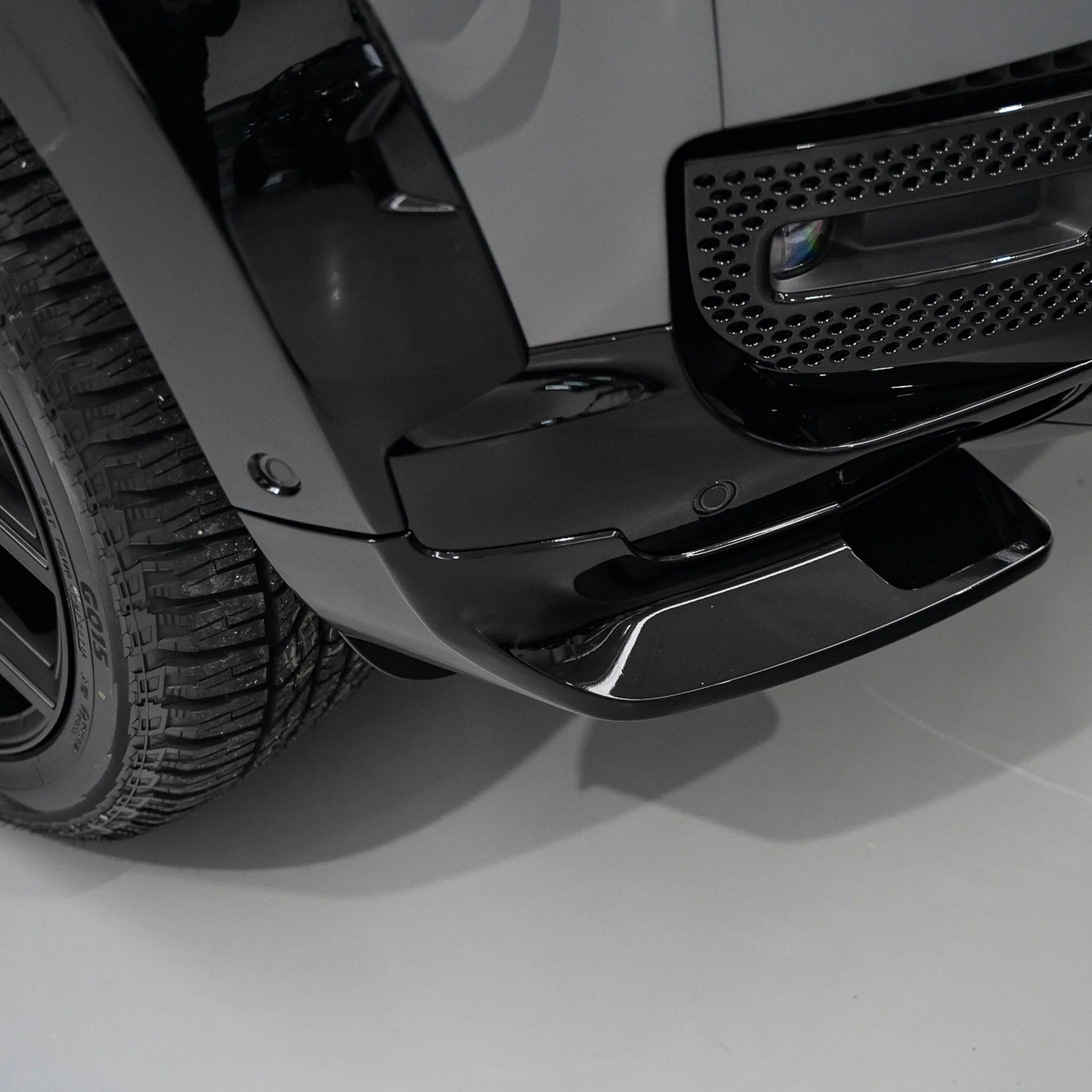 Añadidos delanteros Urban Automotive para Defender L663 90/110/130 (Para widetrack) - Importworks SP