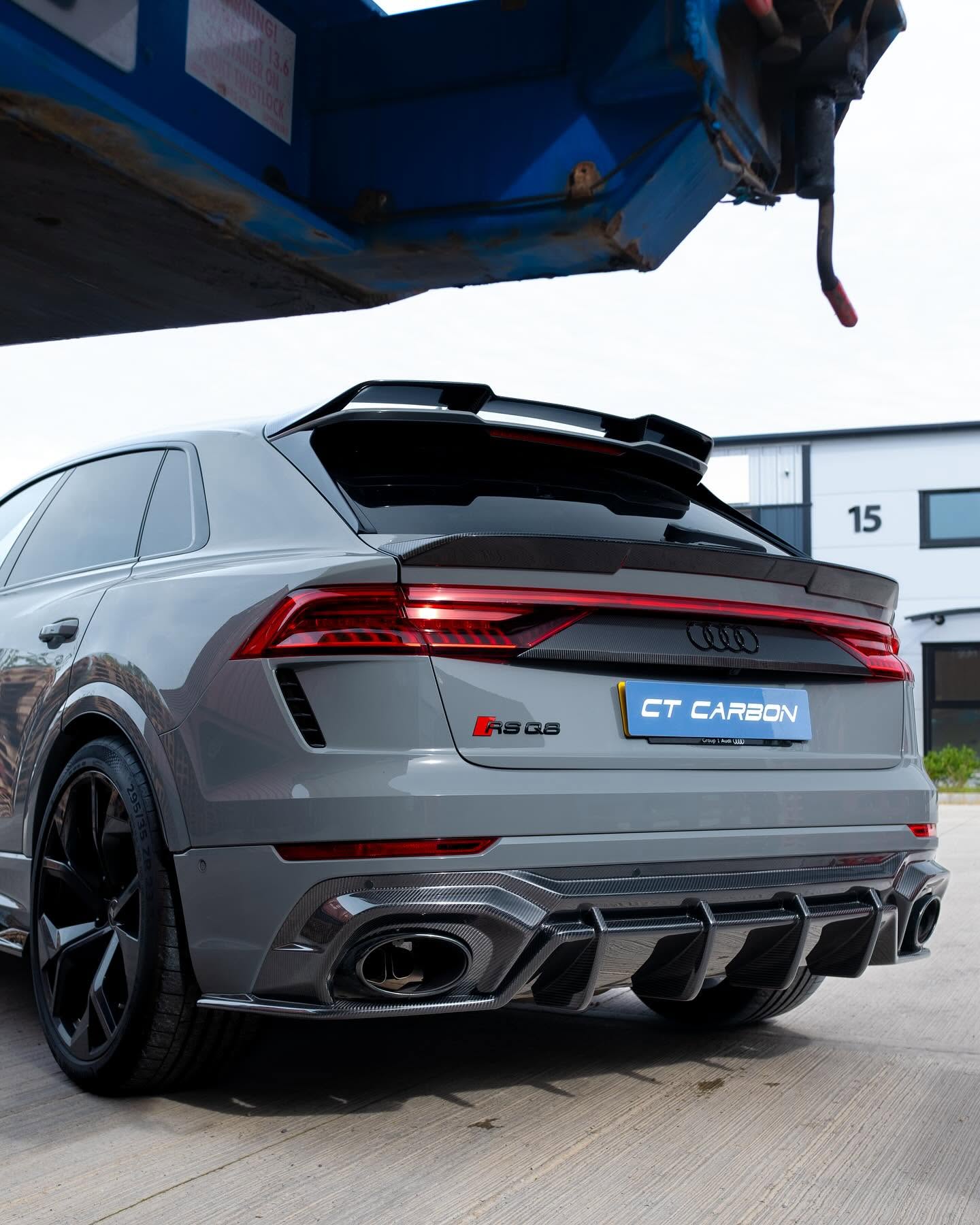 Kit de carbono completo para AUDI RSQ8 FACELIFT 2025+ - CT Design - Importworks SP