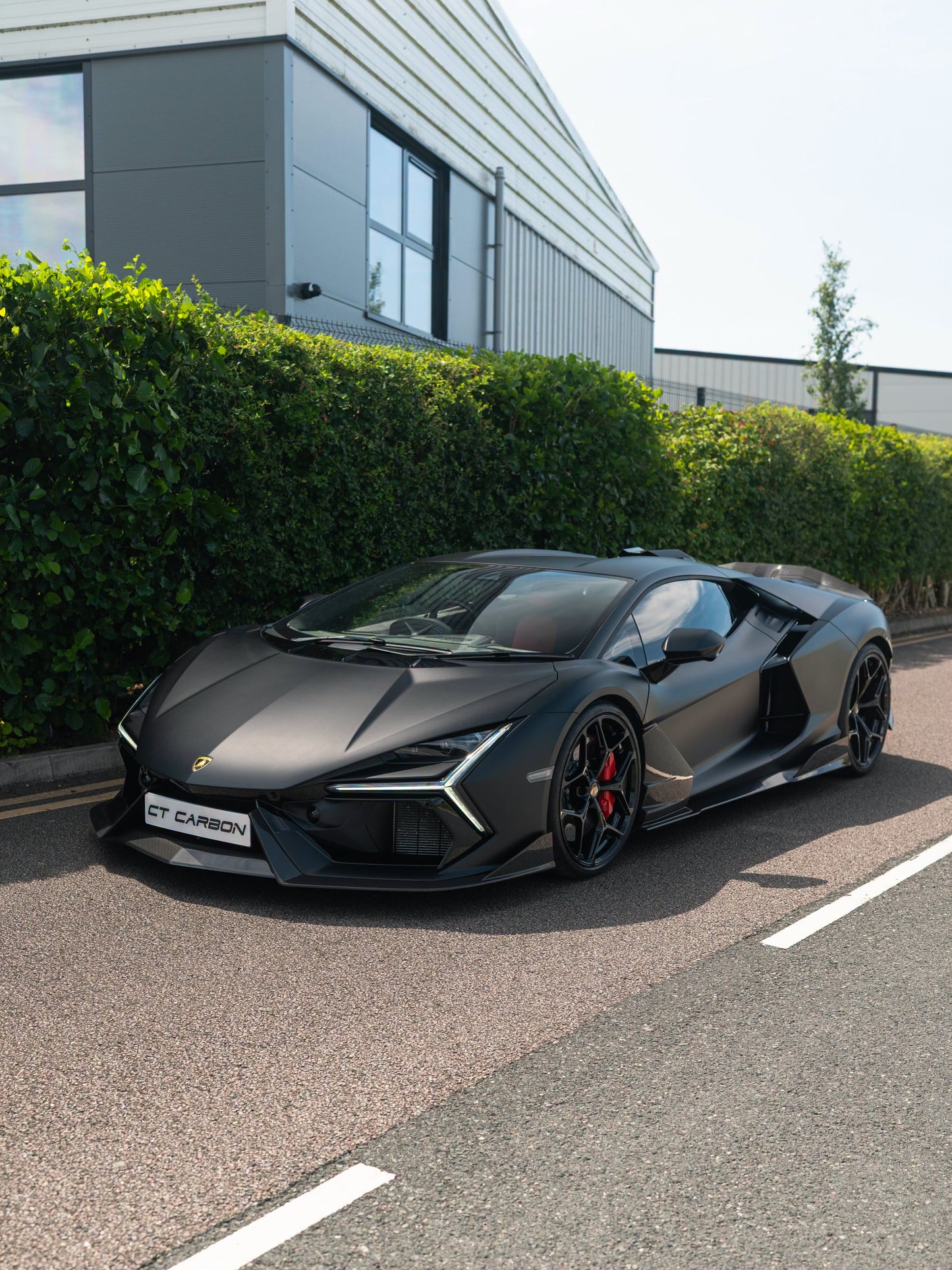 Kit completo en carbono para Lamborghini REVUELTO - CT Design