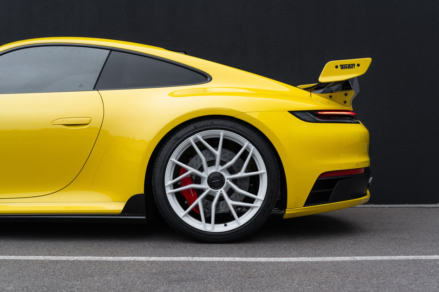 Taloneras Techart para Porsche 992 Carrera