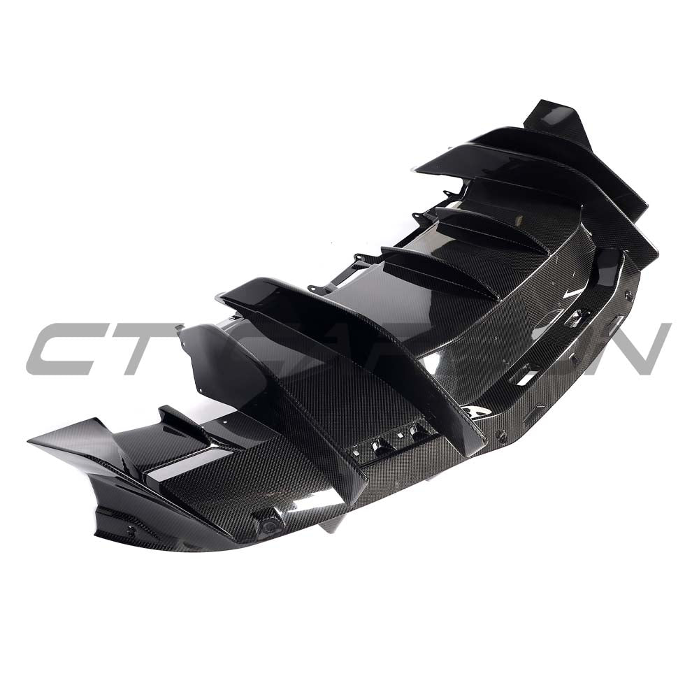 Difusor en carbono para Lamborghini REVUELTO -CT Design